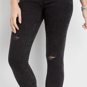 Maurices Everflex High Rise Button fly Skinny jean